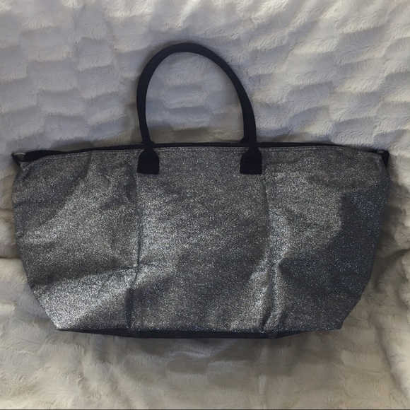 NWT Victoria's Secret L.E. Weekender Tote - Picture 4 of 7